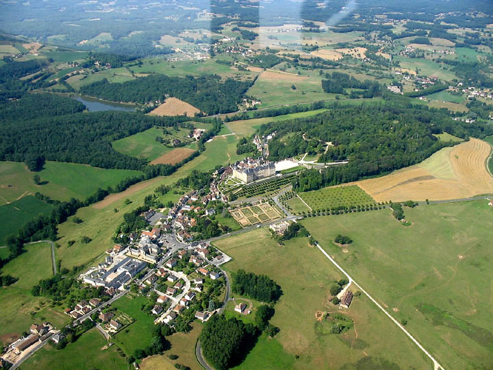 34_hautefort